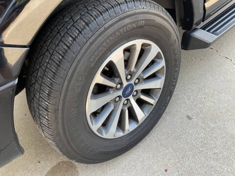 2017 Ford Expedition EL XLT