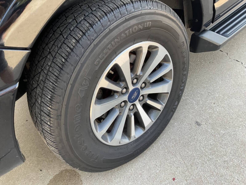 2017 Ford Expedition EL XLT
