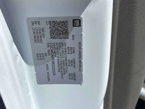 2024 Chevrolet Express 2500