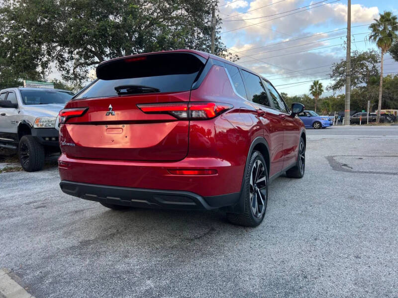 2022 Mitsubishi Outlander ES