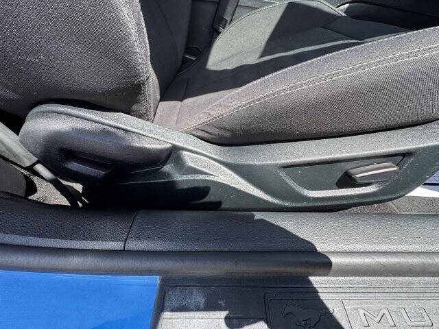 2022 Ford Mustang EcoBoost