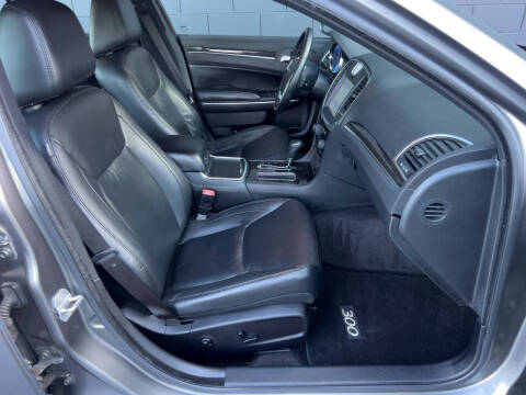 2011 Chrysler 300 Limited