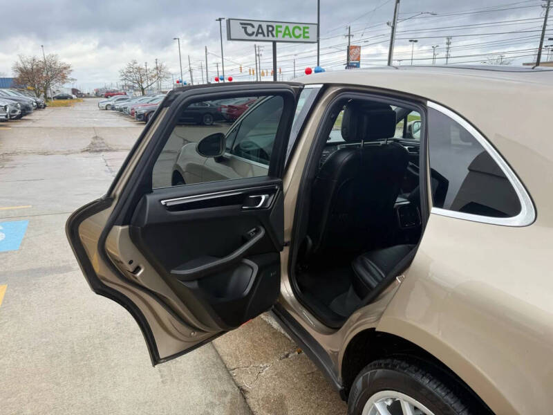 2018 Porsche Macan S