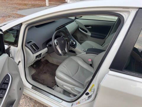 2010 Toyota Prius III