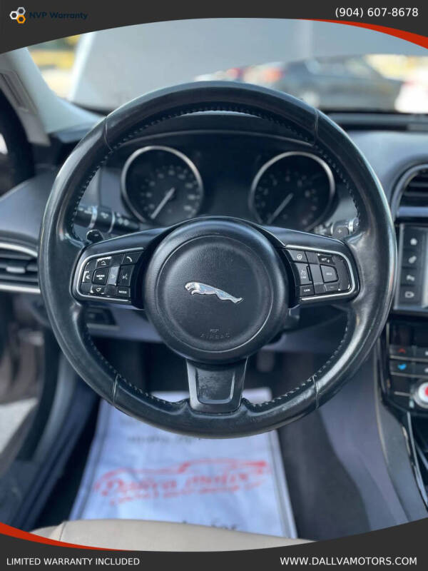 2017 Jaguar XE 25t Premium