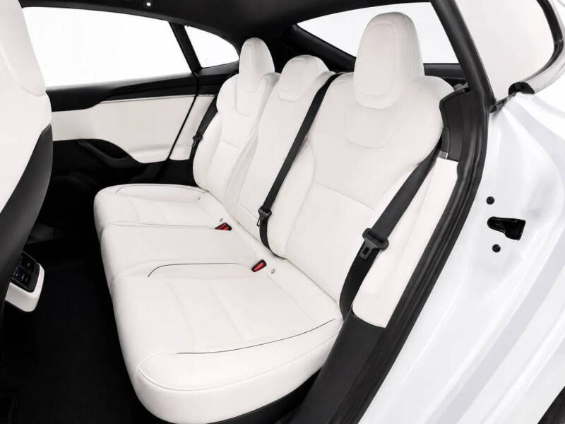 2022 Tesla Model S Plaid
