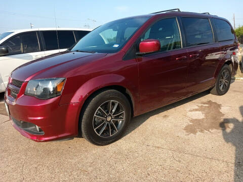 2018 Dodge Grand Caravan for sale at Auto Haus Imports in Grand Prairie TX