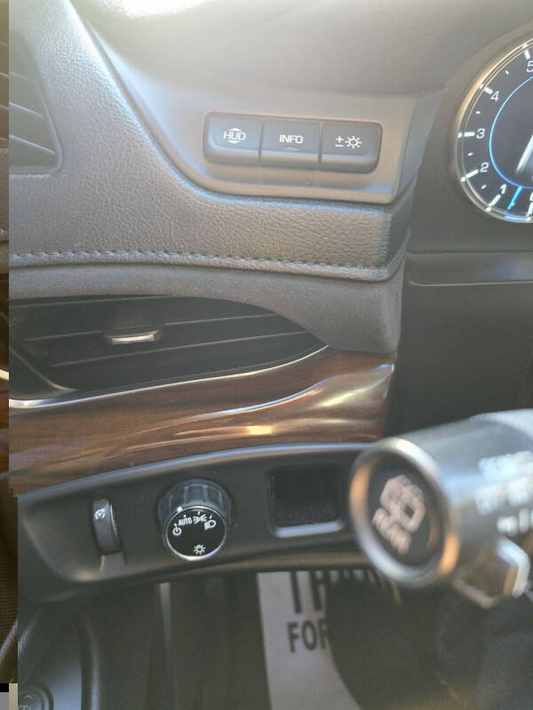 2018 Cadillac Escalade Luxury