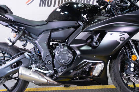 2025 Yamaha YZF-R7