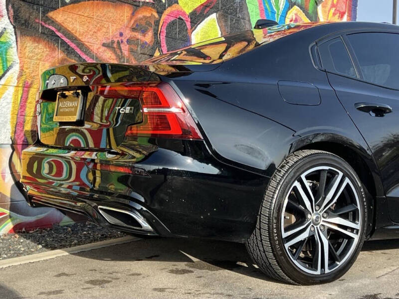 2019 Volvo S60 T6 R-Design