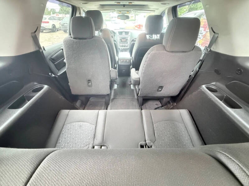 2016 GMC Acadia SLE-2