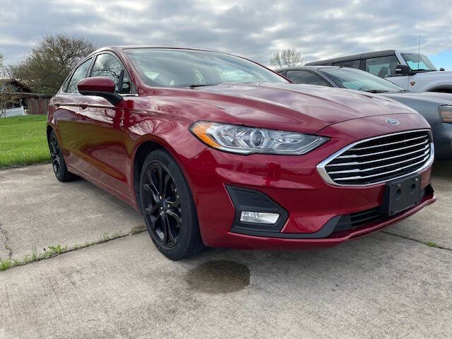 Used 2019 Ford Fusion SE with VIN 3FA6P0HD3KR102835 for sale in Farina, IL