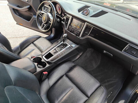 2016 Porsche Macan S