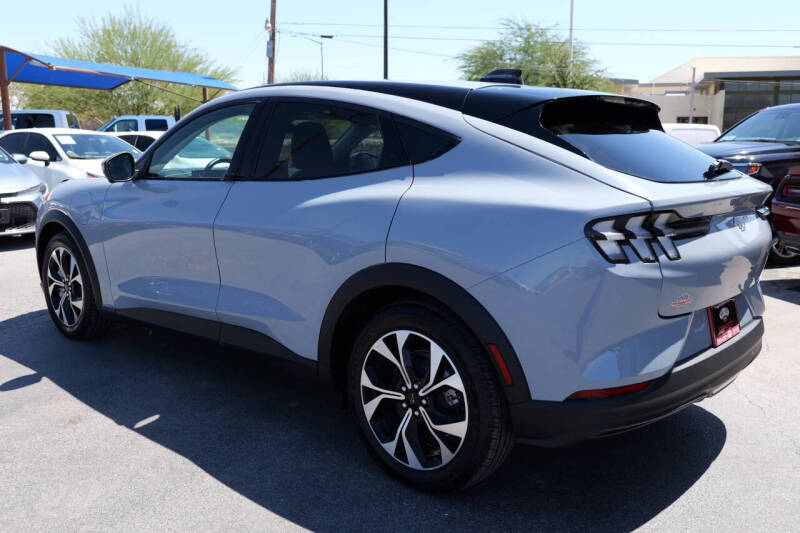 2025 Ford Mustang Mach-E Select