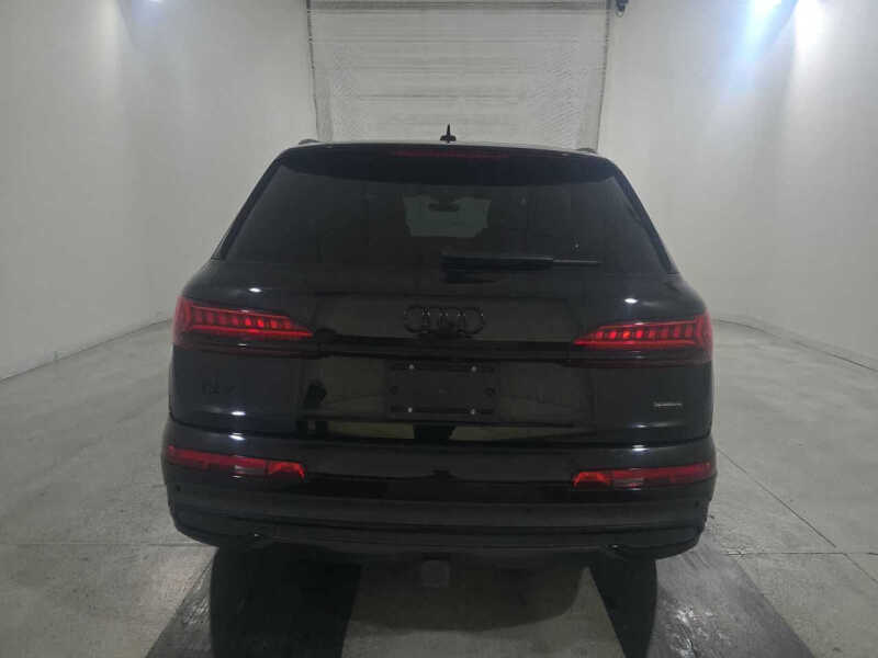 2023 Audi Q7 quattro Premium Plus 45 TFSI