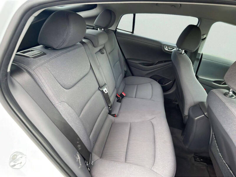 2020 Hyundai Ioniq Hybrid SE