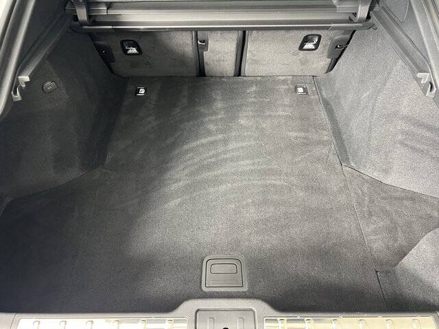 2025 Porsche Panamera 4