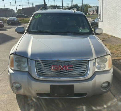 2006 GMC Envoy XL for sale at DRIVE NOW in Wichita KS