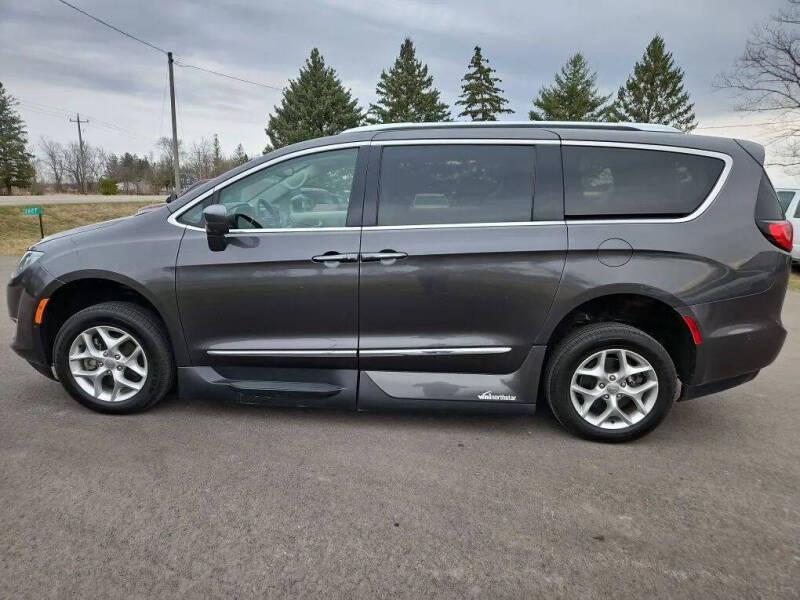2018 Chrysler Pacifica Touring L Plus