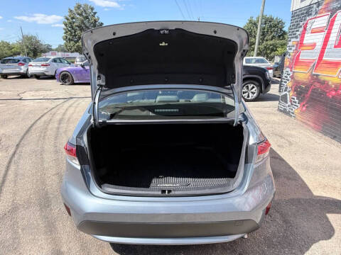 2020 Toyota Corolla Hybrid LE