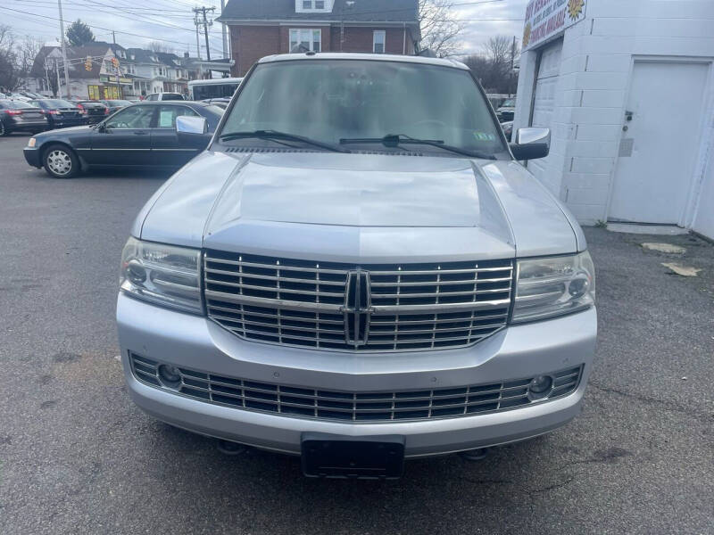 2010 Lincoln Navigator Base photo 15