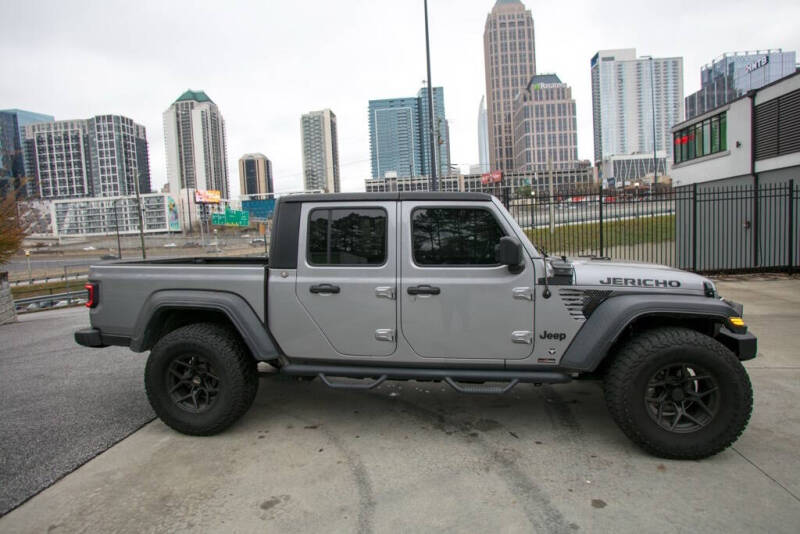 2020 Jeep Gladiator Sport