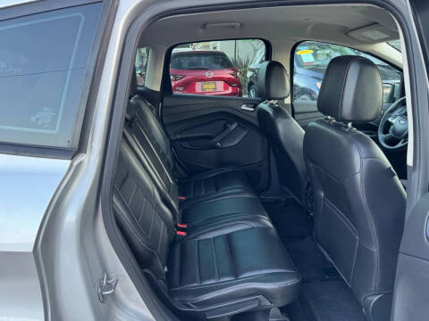 2017 Ford C-MAX Energi SE