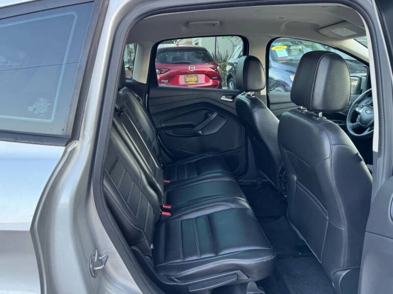 2017 Ford C-MAX Energi SE