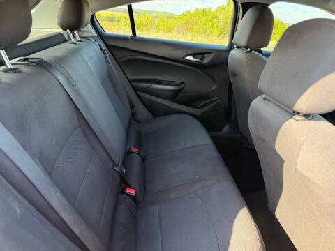 2019 Chevrolet Cruze LS