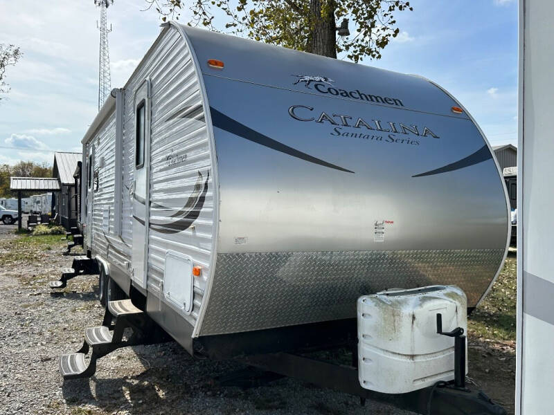 2013 Coachmen Catalina Santara 252RLS for sale at Kentuckiana RV Wholesalers in Charlestown IN