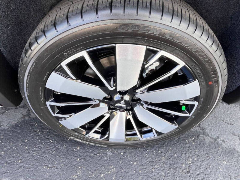 2025 Mitsubishi Outlander SEL