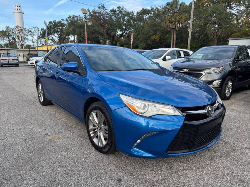 2017 Toyota Camry SE photo 7