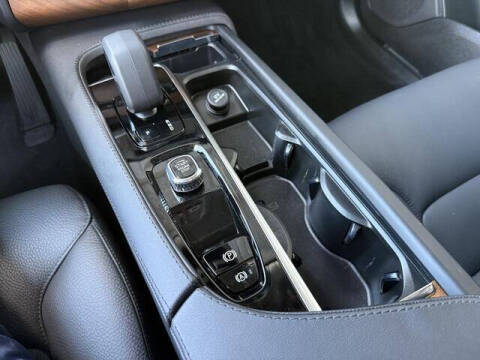 2024 Volvo XC90 B6 Plus Bright Theme 7P