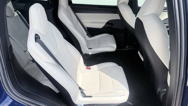 2022 Tesla Model X Plaid