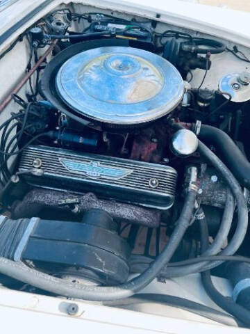 1957 Ford Thunderbird