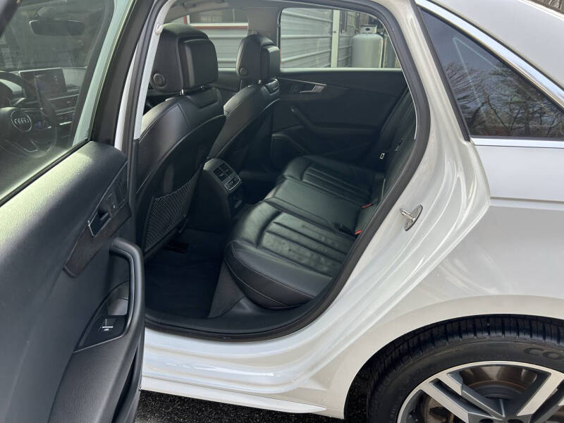 2018 Audi A4 2.0T quattro Premium Plus