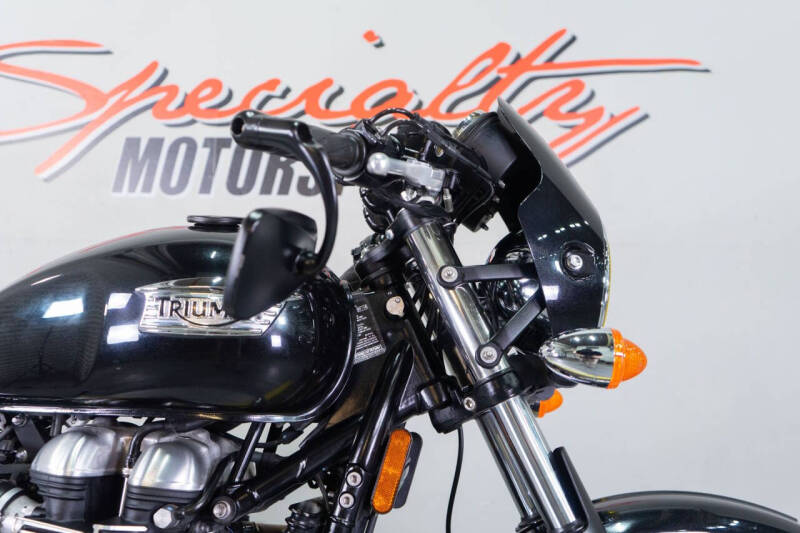 2015 Triumph Thruxton