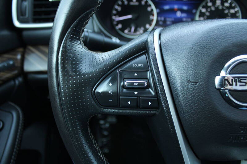 2017 Nissan Maxima Platinum