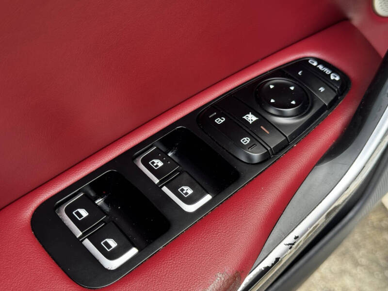 2020 Kia Stinger GT1