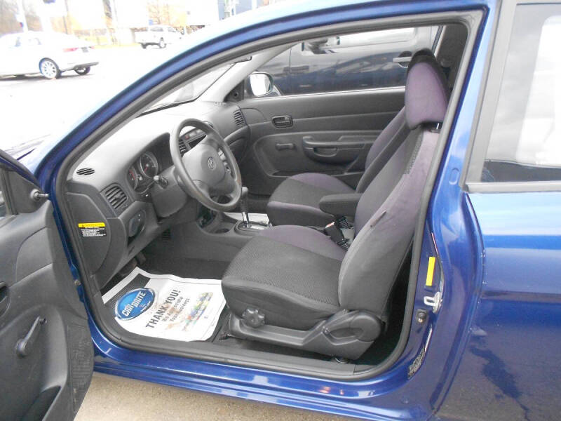 2010 Hyundai Accent Blue