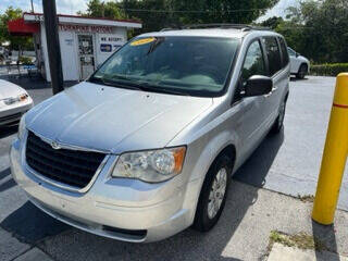 2009 Chrysler Town and Country  - $5,900