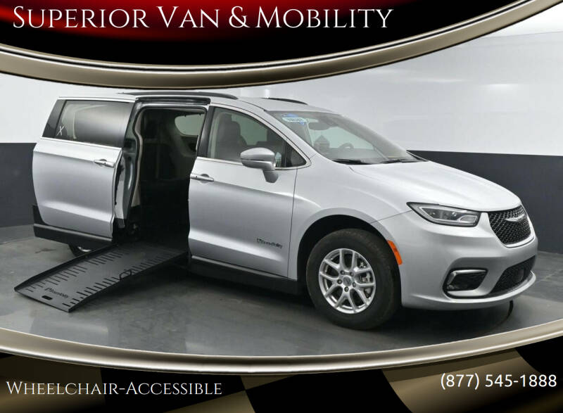 2022 Chrysler Pacifica Touring L