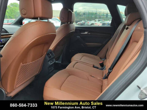 2025 Audi Q5 quattro Premium 40 TFSI