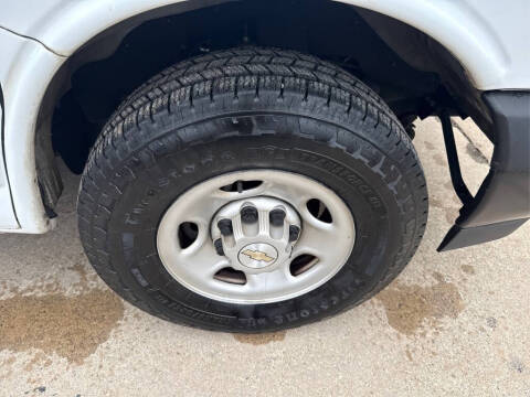 2022 Chevrolet Express 2500