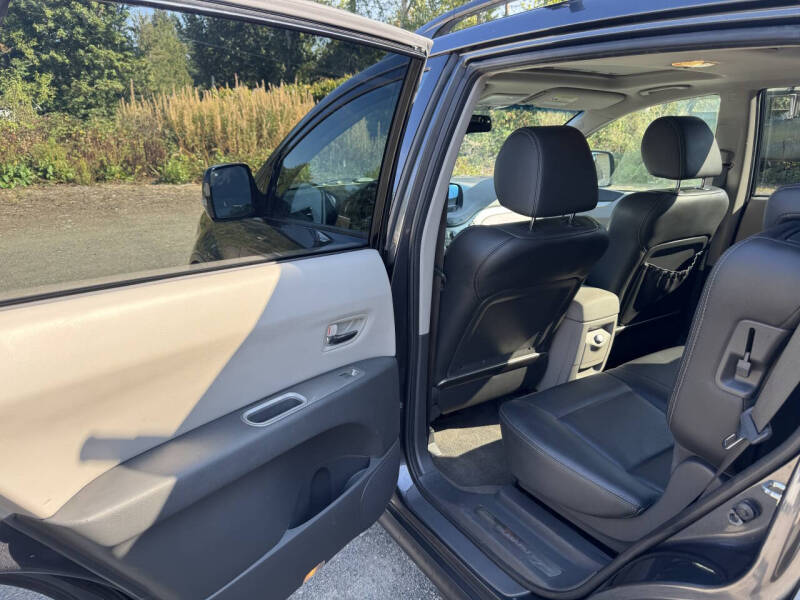 2008 Subaru Tribeca Ltd. 7-Pass.