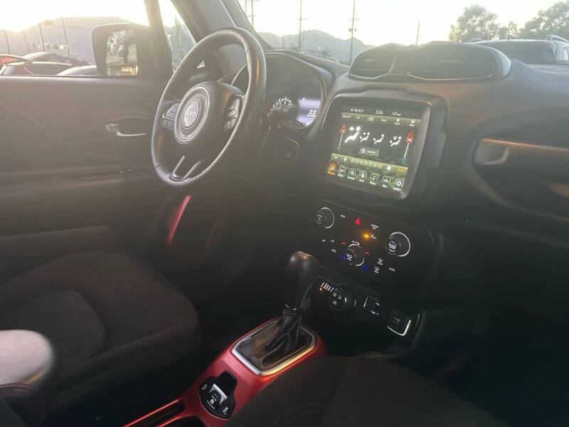 2022 Jeep Renegade Trailhawk