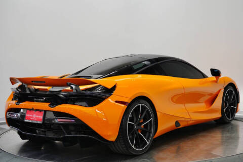 2022 McLaren 720S Performance