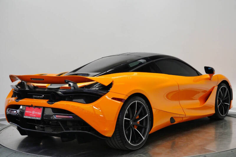 2022 McLaren 720S Performance