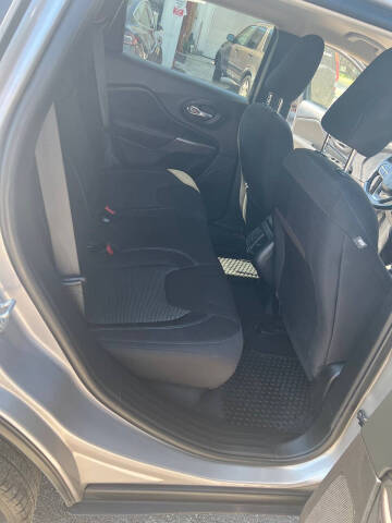 2019 Jeep Cherokee Latitude