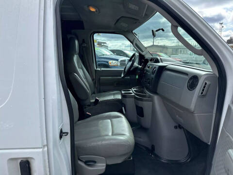 2011 Ford E-Series E-150
